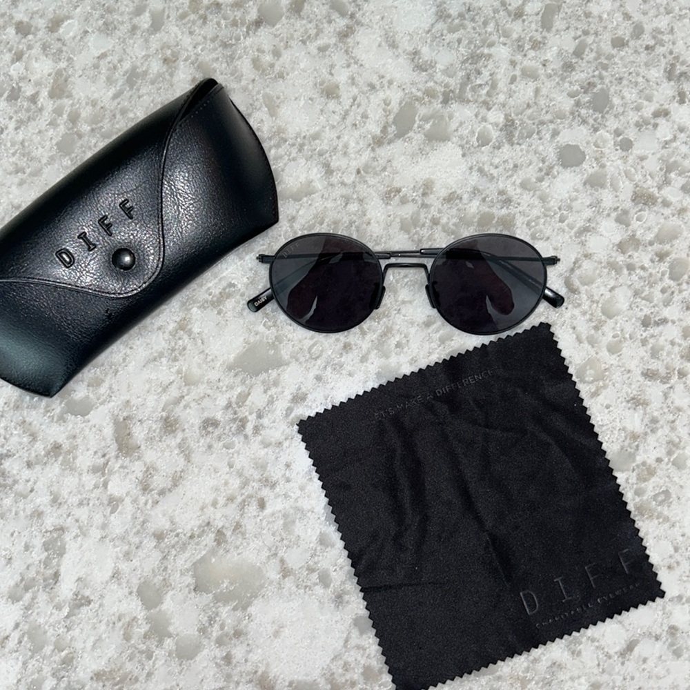 Diff Daisy Sunglasses